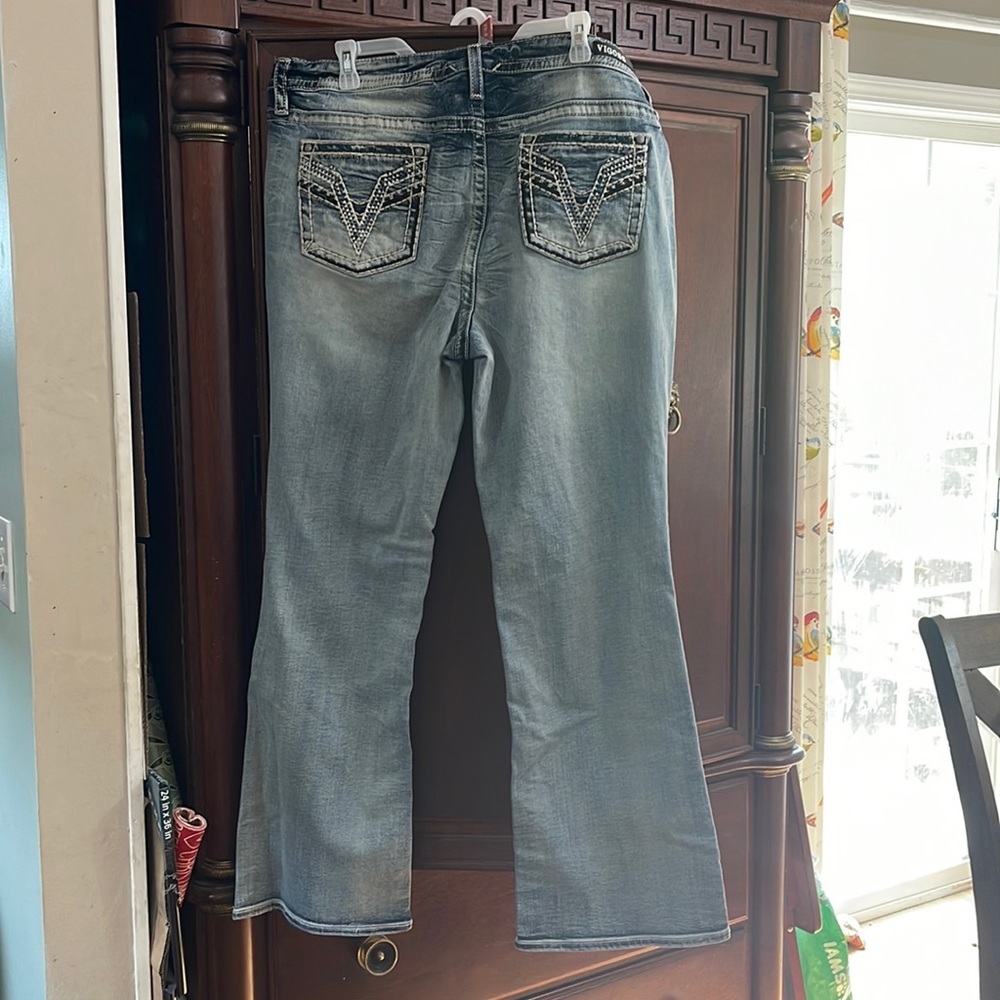 Vigoss Heritage Fit . Size 20 tall.